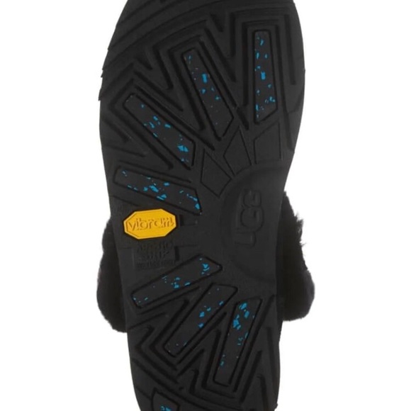 Boot - Picture 5 of 6